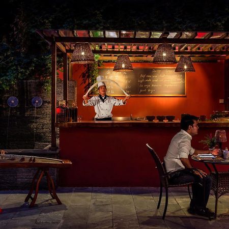 Beijing Red Wall Garden Hotel Wangfujing Exterior photo