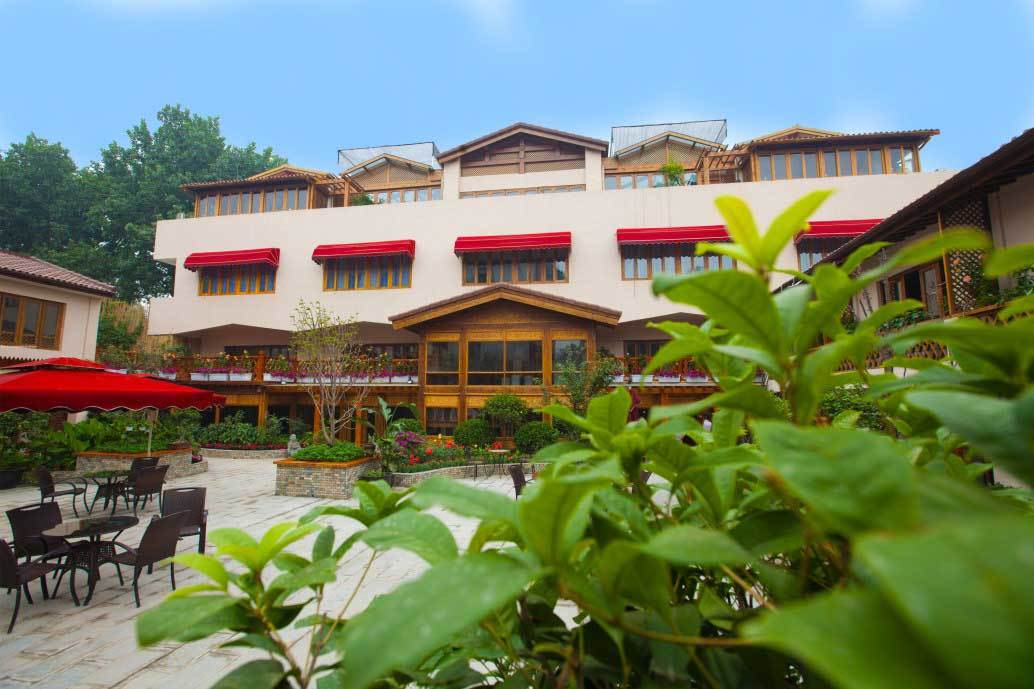 Beijing Red Wall Garden Hotel Wangfujing Exterior photo