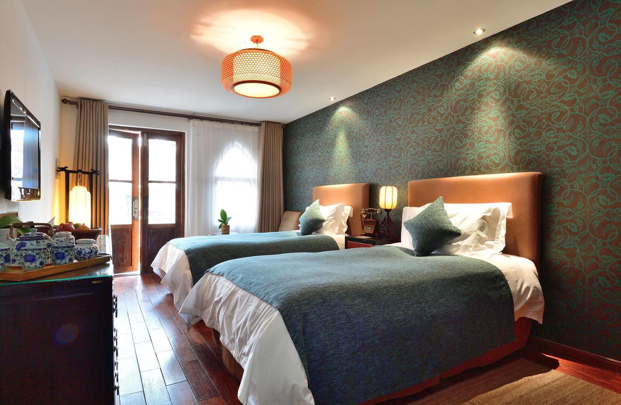 Beijing Red Wall Garden Hotel Wangfujing Exterior photo