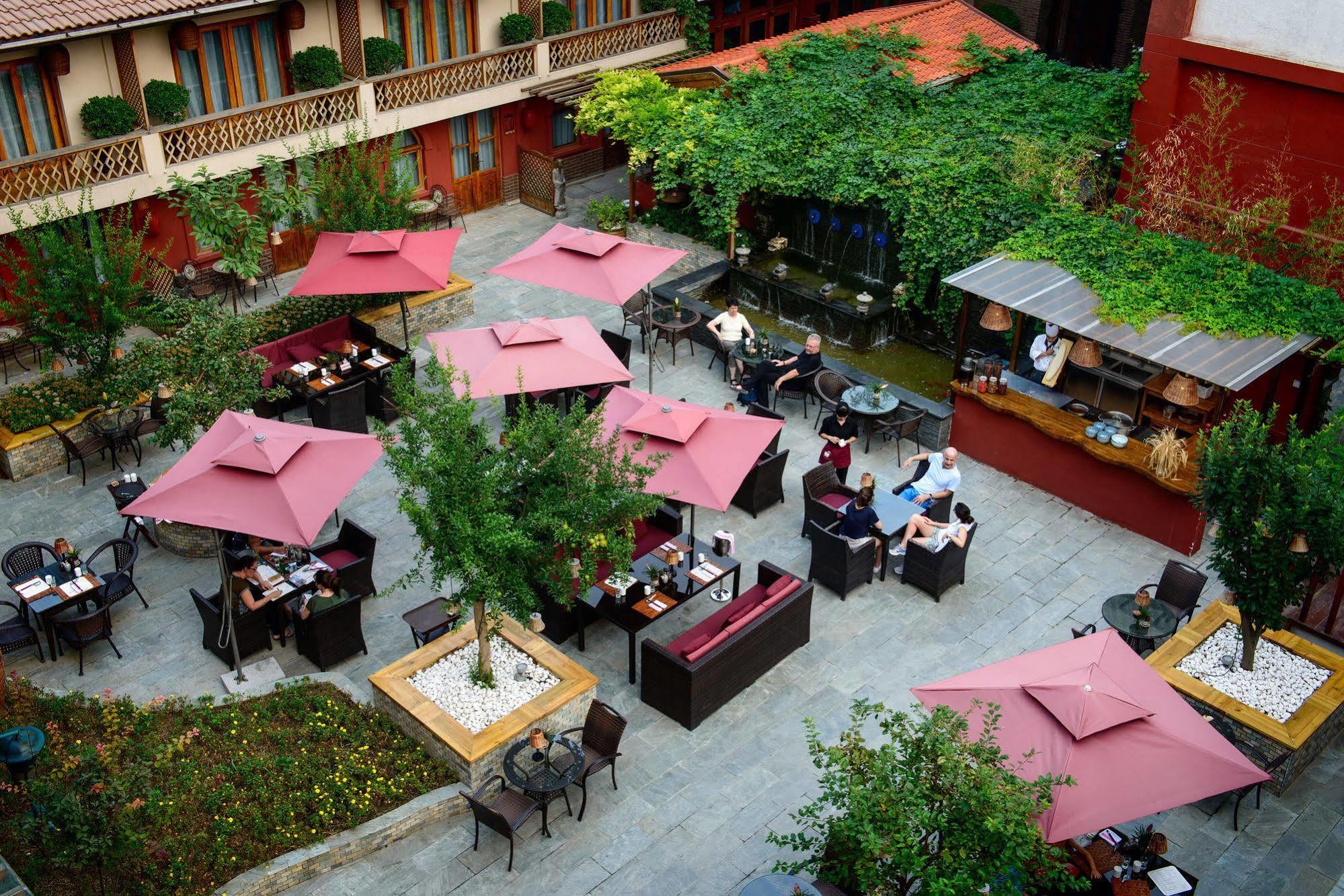Beijing Red Wall Garden Hotel Wangfujing Exterior photo