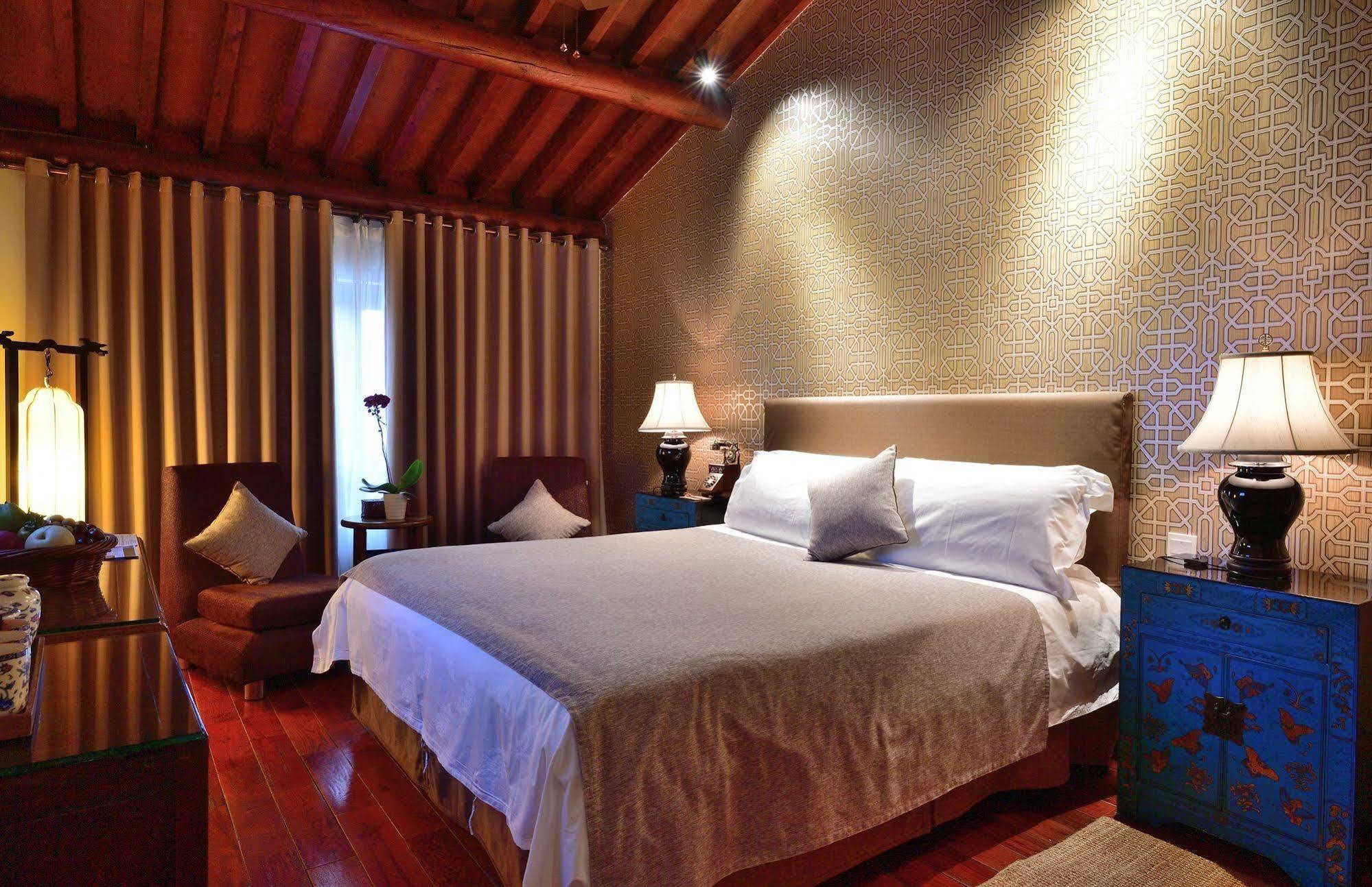 Beijing Red Wall Garden Hotel Wangfujing Exterior photo