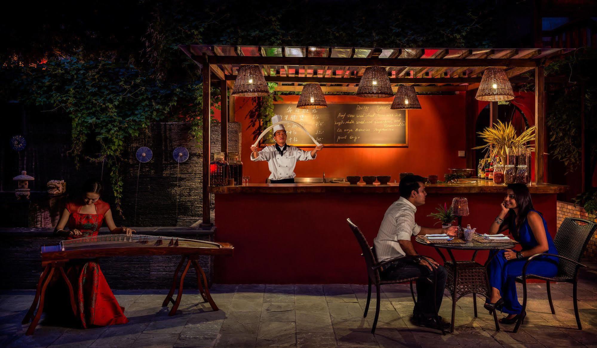 Beijing Red Wall Garden Hotel Wangfujing Exterior photo